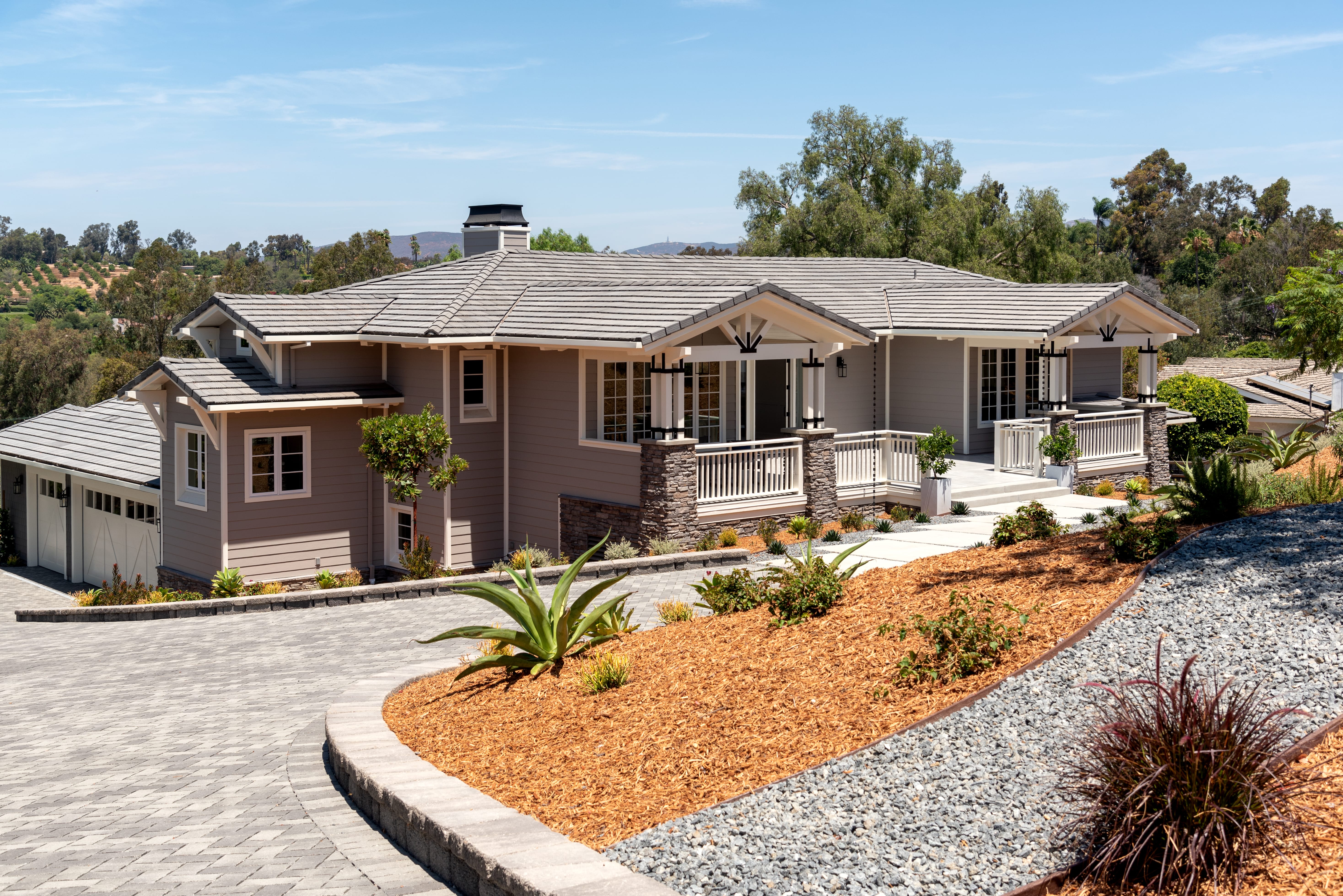 Craftsman style truss and interior design